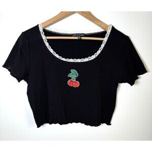 Current Mood Crop Top Womens 1X Black Cherry Patch Lace‎ Trim Y2K Goth Ribbed
